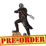 (PREORDER) Star Wars : The Mandalorian - Mandalorian Mark 1 Statue Diamond Select Toys